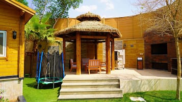 Luksushuvila, patio | Terassi/patio