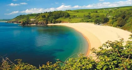 Lodge near Blackpool Sands, No deposit