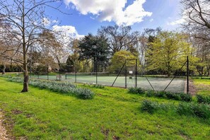 Sports court - Northumberland Cottage with Private Garden, No deposit (Stamford)