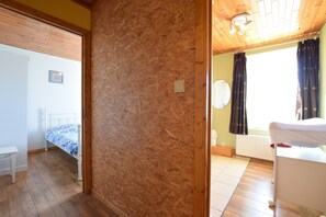 5 bedrooms, free WiFi