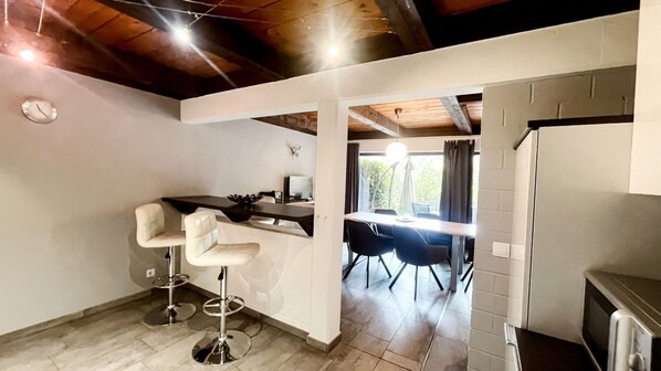 Dining - Berglounge Fischer - Relax in the cozy Berglounge Fischer with (Winterberg)