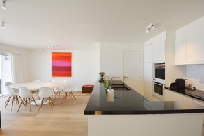 Dining - Apartment in Duinbergen near Sailing Club (KNOKKE-HEIST)