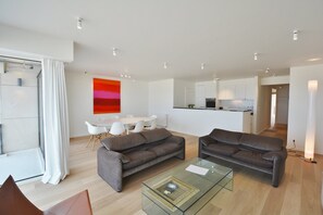 Smart TV - Apartment in Duinbergen near Sailing Club (KNOKKE-HEIST)