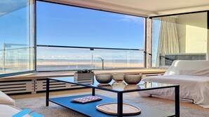 Unclassified image, 2 of 15, button - Studio in Knokke-Heist with Sea Views (KNOKKE-HEIST)