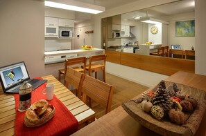 Dining - Studio with Nahuel Huapi Lake view SE (San Carlos de Bariloche)
