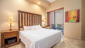 3 slaapkamers, een strijkplank/strijkijzer, gratis wifi, beddengoed