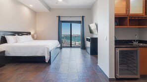 3 slaapkamers, een strijkplank/strijkijzer, gratis wifi, beddengoed