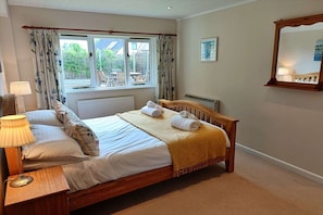 3 bedrooms, free WiFi, bed sheets - Lodge in Bovey Tracey with Pool & Countryside (Bovey Tracey)