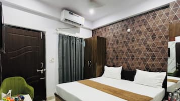 Deluxe Double Room, City View | View from room