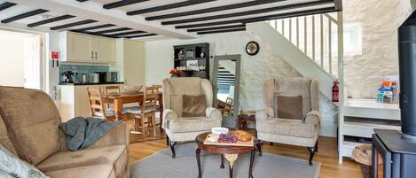 Una Smart TV, una chimenea