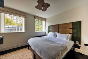 11 間睡房、免費 Wi-Fi