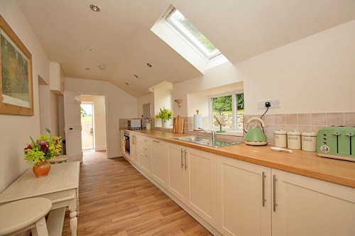 Holiday Home in UK with Private Garden