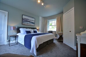 3 bedrooms, iron/ironing board, free WiFi
