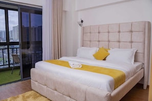 3 chambres, fer et planche à repasser, Wi-Fi, draps fournis