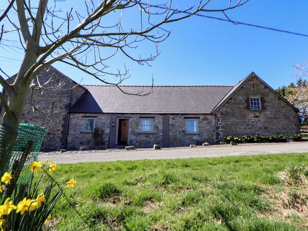 Walnut Cottage - North Wales