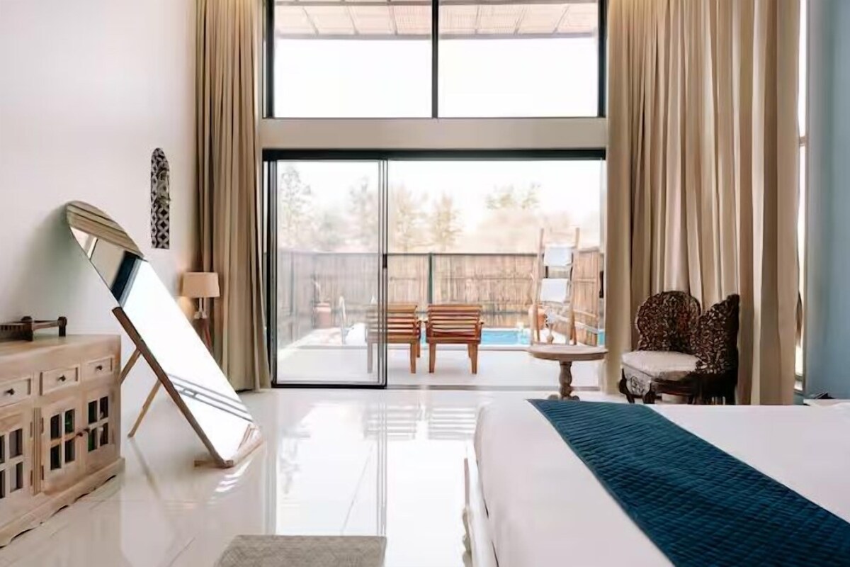 Comfort tweepersoonskamer, balkon | Luxe beddengoed, een bureau, een laptopwerkplek, gratis wifi