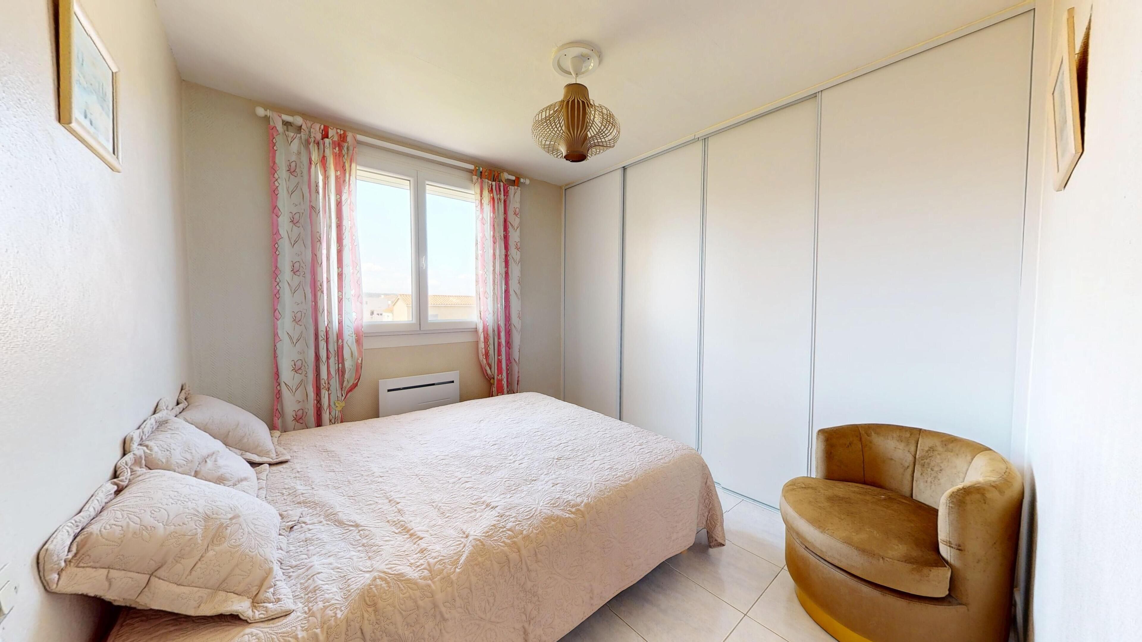 3 chambres, draps fournis