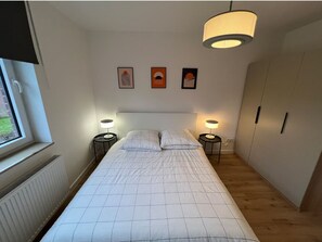 3 Schlafzimmer, Bügeleisen/Bügelbrett, WLAN, Bettwäsche