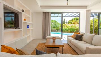 Micro-ondes, lave-vaisselle, cafetiĂšre/bouilloire