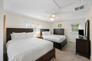 4 Schlafzimmer, Bügeleisen/Bügelbrett, kostenloses WLAN, Bettwäsche