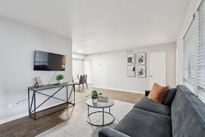 Smart TV, books, offices