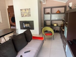 TV, books