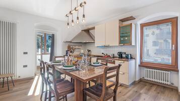 Standard Apartment, Multiple Bedrooms (Residenza I 3 Mori A) | Dining