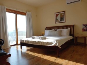 5 chambres, fer et planche Ă repasser, Wi-Fi, draps fournis