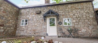 Cuddfan at Swallow Cottage
