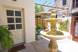 Apartment | Courtyard view