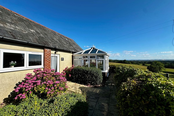 Betty's Barn, Evershot: Welcome to your countryside retreat