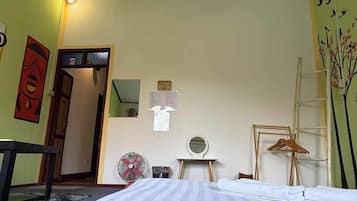 Basic Double Room, 1 King Bed | Free WiFi, bed sheets