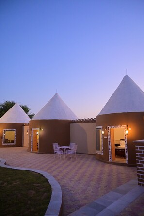 Village Huts | Free WiFi - Bikaner Desert Camp & Resort (Bikaner)