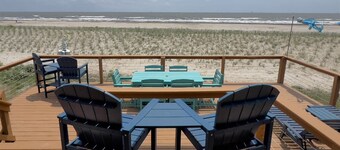 Fin and Bridge - Beachfront - Island Realty