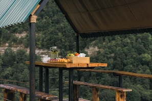 Standard Twin Room | Terrace/patio