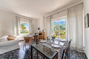 Standard Apartment, Multiple Bedrooms (Lovely Flat in Monterosso) | Interior - Monterosso Apartments (Monterosso al Mare)