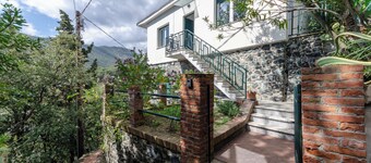 Monterosso Apartments