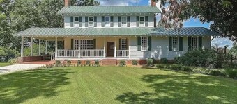 15 acre luxury farmhouse with pool in Blythewood, SC, Circa 1788.