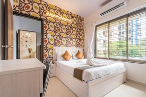 1 bedroom, desk, iron/ironing board, WiFi