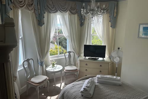 Deluxe-Doppelzimmer, Meerblick | Bügeleisen/Bügelbrett, kostenloses WLAN