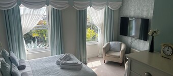 Amber House
