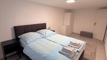 1 bedroom, WiFi, bed sheets