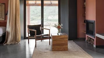 Villa Vicentina III | 客廳 | 壁爐、加熱地板
