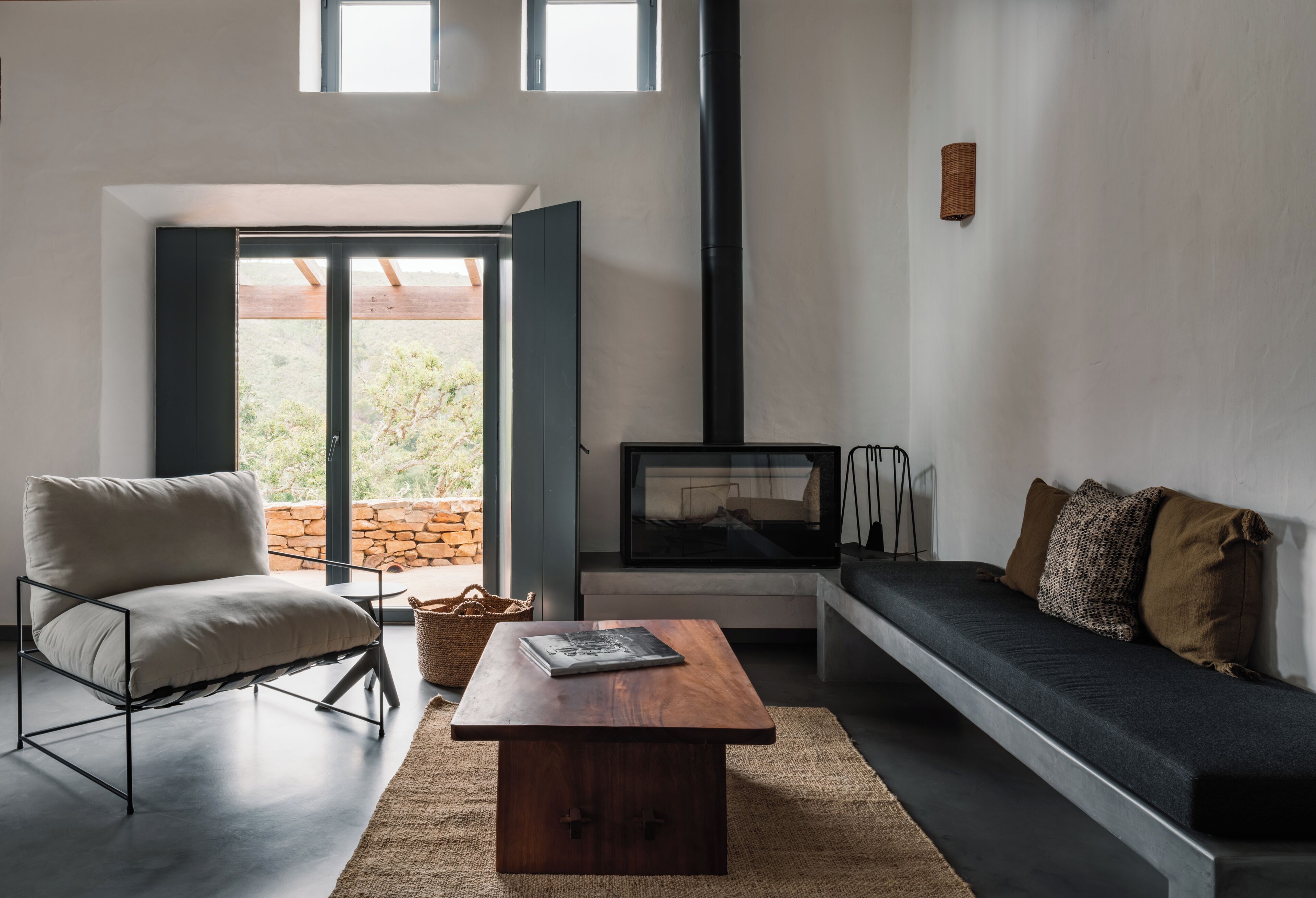 Fireplace, heated floors