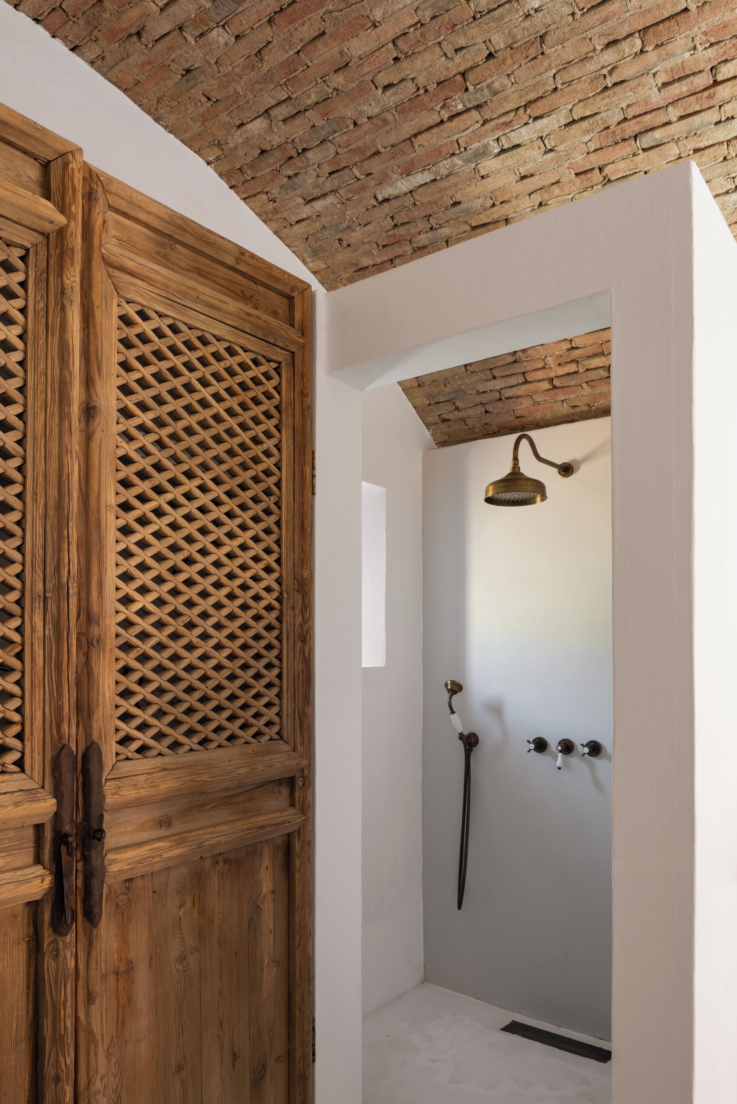 Casita Lavanda | Badkamer | Een haardroger, handdoeken, zeep, shampoo