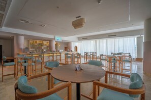 5 bars/lounges - SUNRISE Azalea Aqua Park Resort (Hurghada)