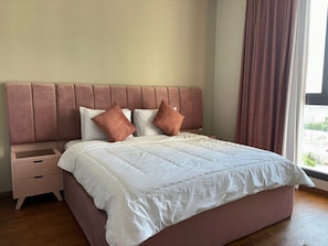 1 habitación, tabla de planchar con plancha, wifi y ropa de cama