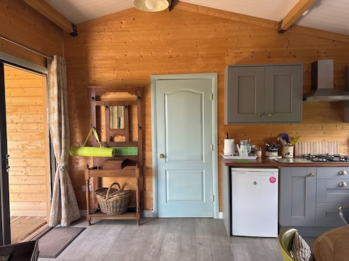 Charming Shabby Chic Barn in delightful Kinvara