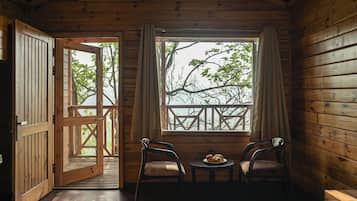 Exclusive Double Room | Desk, laptop workspace, free WiFi