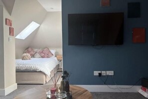 Interior - Cozy 1-Bedroom Escape Near Stadium – Harrow Bliss (Wembley)